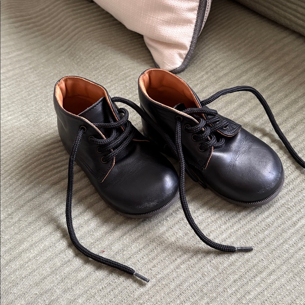 Two Con Me by Pepe leather shoes- baby/toddler